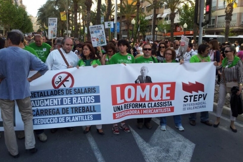 Un moment de la vaga el 9 de maig de 2013 a Alacant, contra la LOMQE i les retallades
