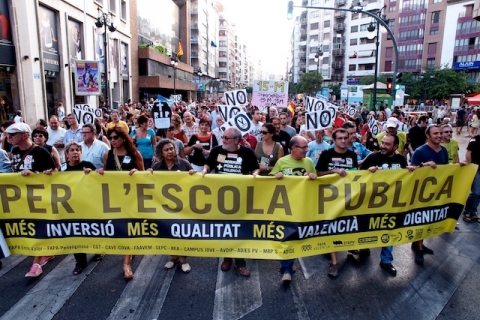Capçalera de la manifestació d'ahir a València.