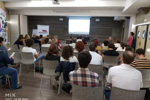 Assemblea de professorat interí ahir a València
