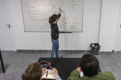 Classe de valencià en un centre educatiu