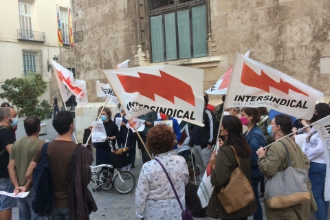 Concentració el passat 19 d'octubre reclamant l'abonament de les nòmines davant la Generalitat
