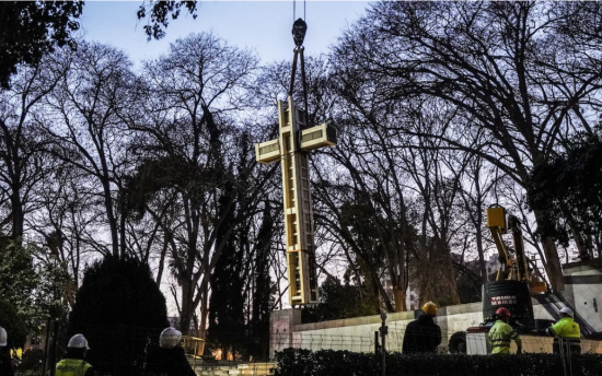 Manifest col·lectiu  en suport del recurs en contra de la sentència sobre retirada del monument de la Creu dels Caiguts del Parc Ribalta