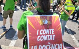 El professorat de la UPV amb els companys de la pública
