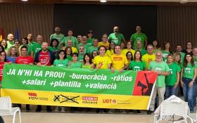 Tancament a Conselleria: delegats i delegades de la Junta de Personal Docent de València exigeixen reprendre immediatament les negociacions