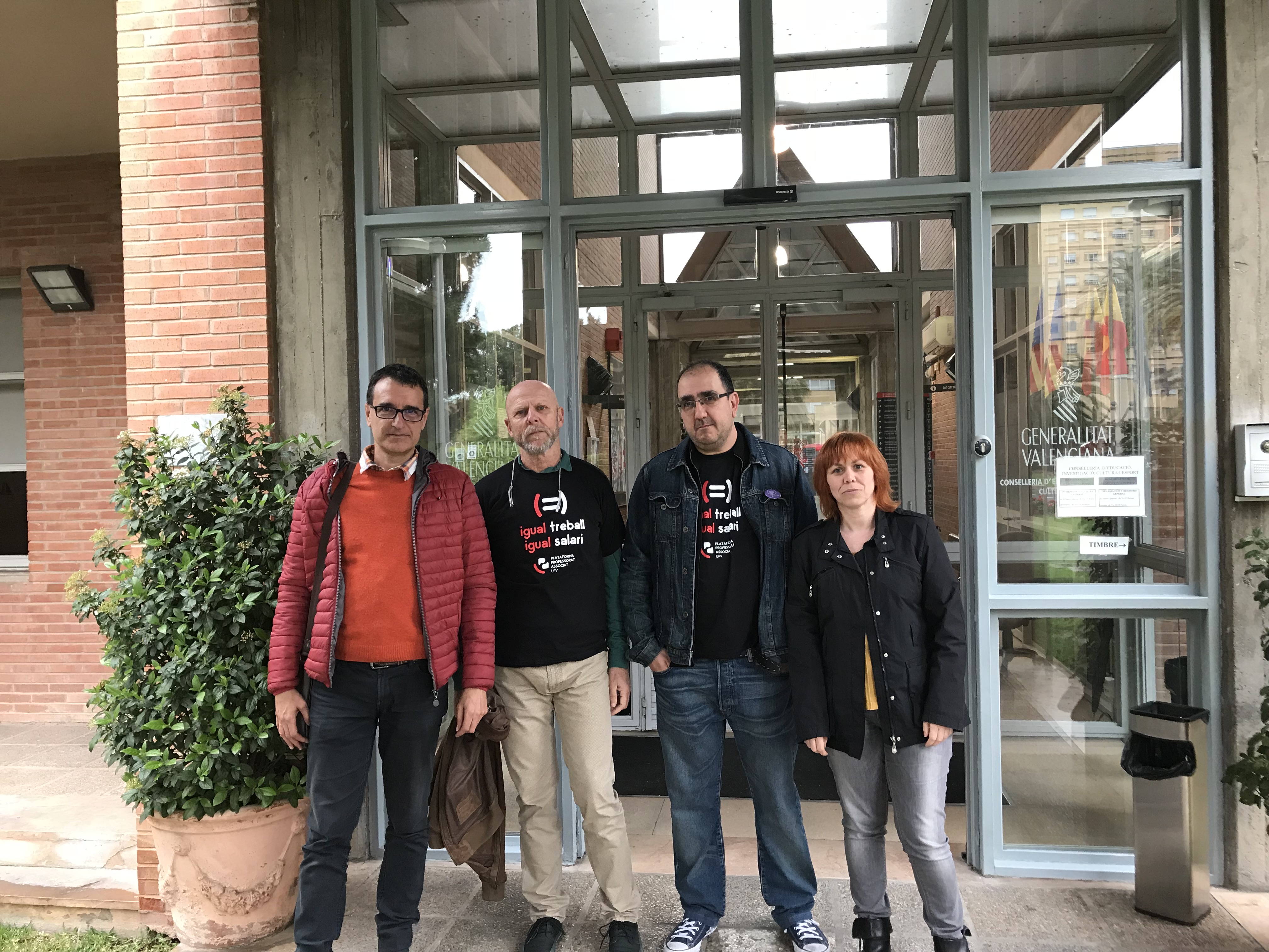 Tres dels quatre representants de STEPV en la mesa negociadora no han pogut accedir a la reunió