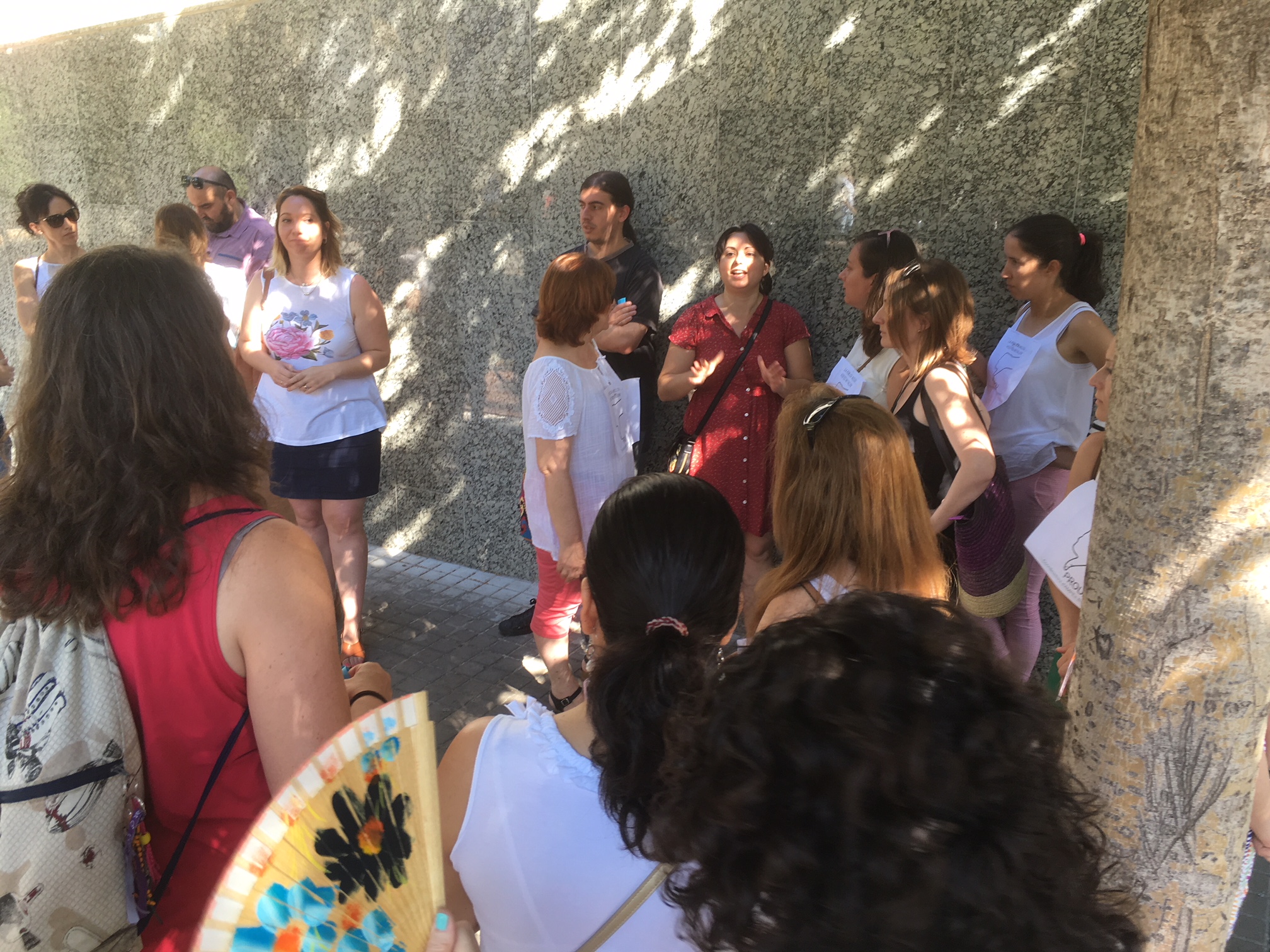 Beatriu Cardona, membre de STEPV i presidenta de la Junta de Personal Docent de València, en la concentració de les AMPA de Burjassot