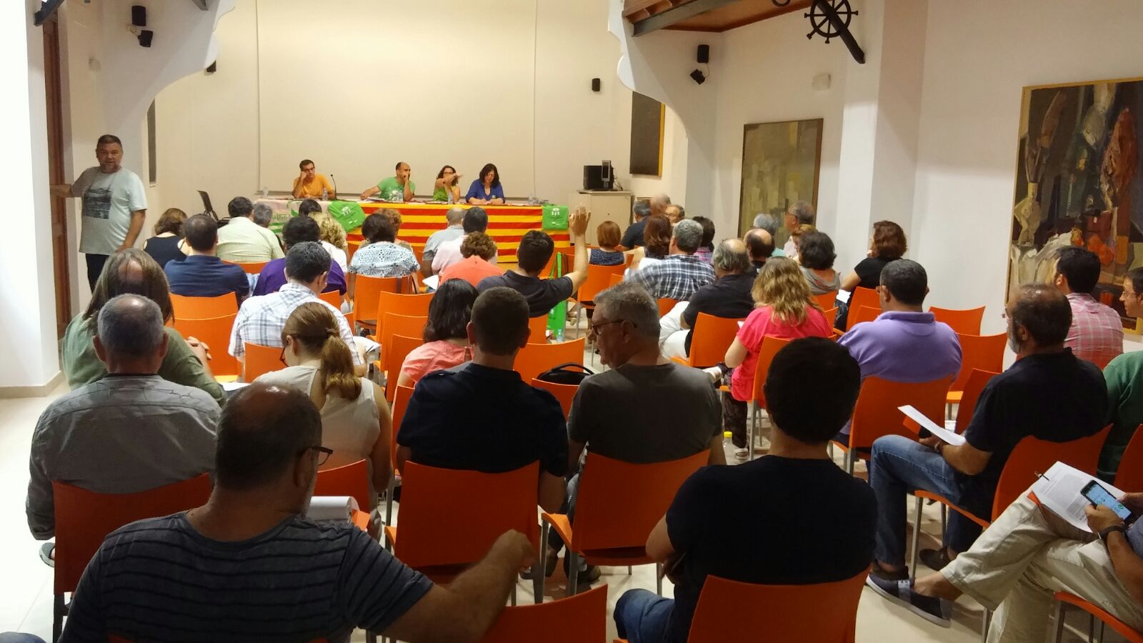 La mesa del consell nacional de STEPV, en la reunió d'ahir.