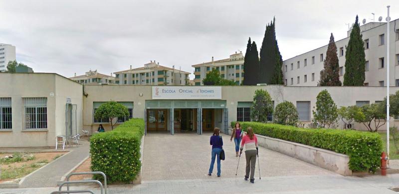 Entrada a l'EOI de Castelló