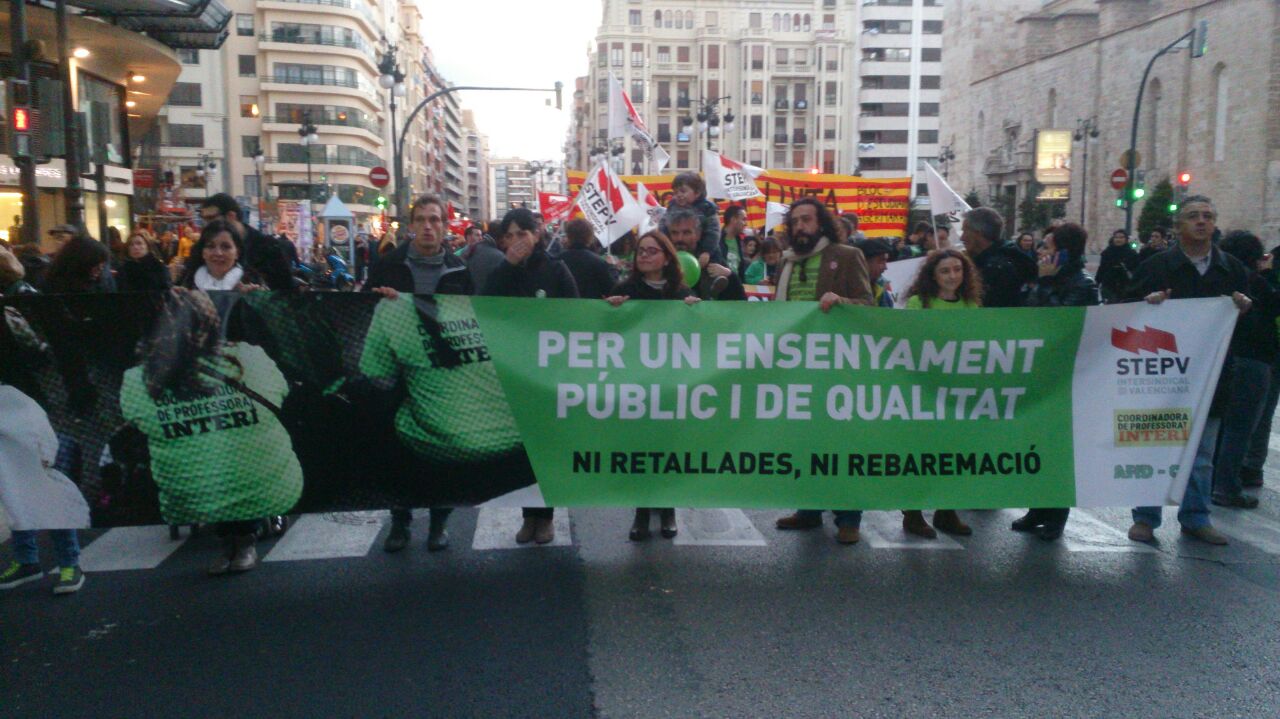 Un moment de la cercavila reivindicativa d'ahir a València